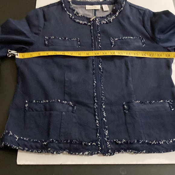 Chico’s blue denim jacket size 1 = Medium. 100% cotton. Front zipper. 4 pockets. - Picture 11 of 12